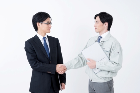 人事担当者と従業員