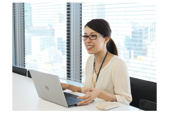 「実際に話を聞いてみると、事務所は 日本にあるけど、入力は海外という会社が 非常にたくさんありました」と徳重さん